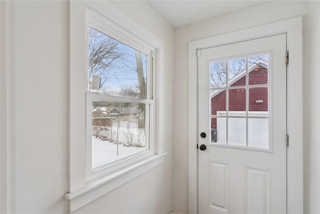 683 25th Street, Des Moines, IA 50312