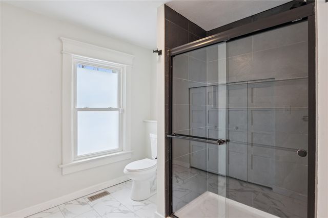 683 25th Street, Des Moines, IA 50312