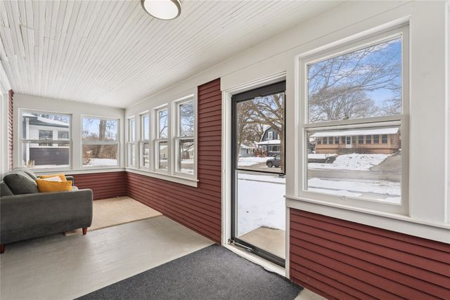 683 25th Street, Des Moines, IA 50312