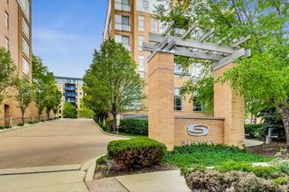 1720 OAK Avenue 403, Evanston, IL 60201