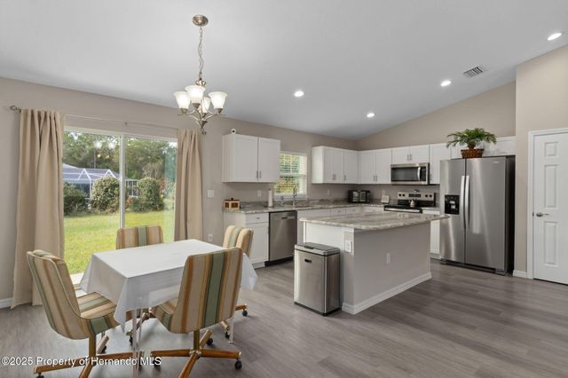 8098 N Independence Way, Citrus Springs, FL 34433