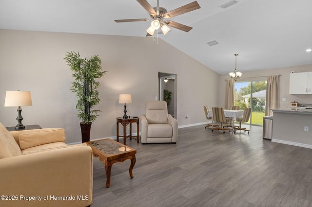 8098 N Independence Way, Citrus Springs, FL 34433