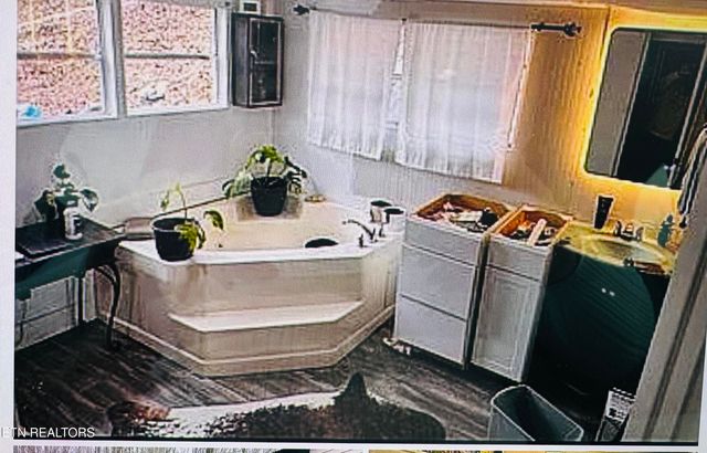 8300 Oak Ridge Hwy, Knoxville, TN 37931