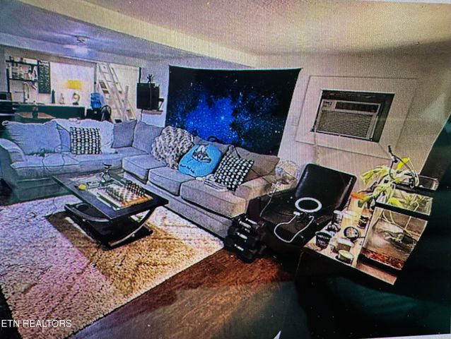 8300 Oak Ridge Hwy, Knoxville, TN 37931