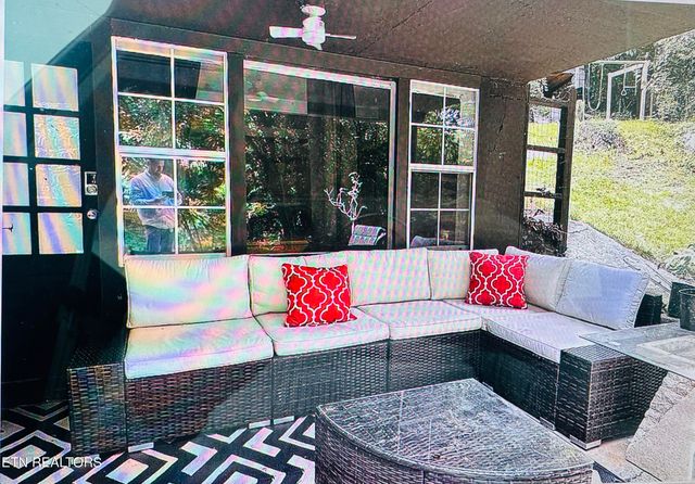 8300 Oak Ridge Hwy, Knoxville, TN 37931