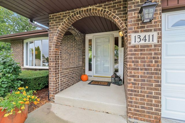 13411 Westgate Court, Orland Park, IL 60462