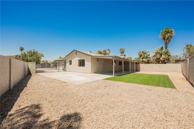 35 Hickory Street, Las Vegas, NV 89110