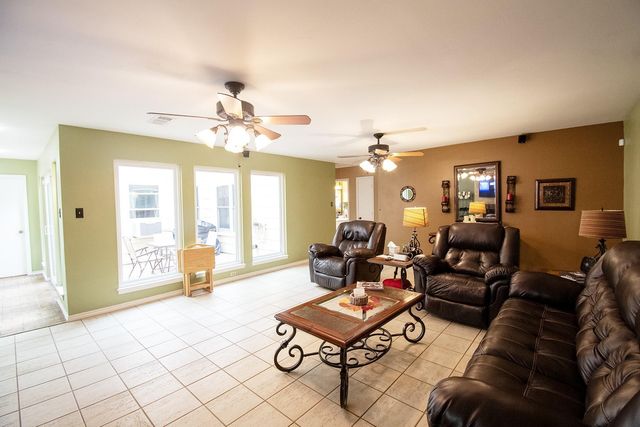 1827 Ash Meadow Drive, Houston, TX 77090