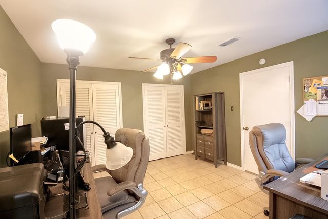 1827 Ash Meadow Drive, Houston, TX 77090