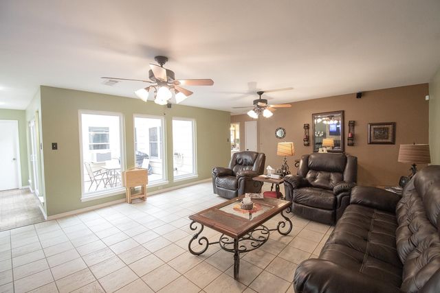 1827 Ash Meadow Drive, Houston, TX 77090