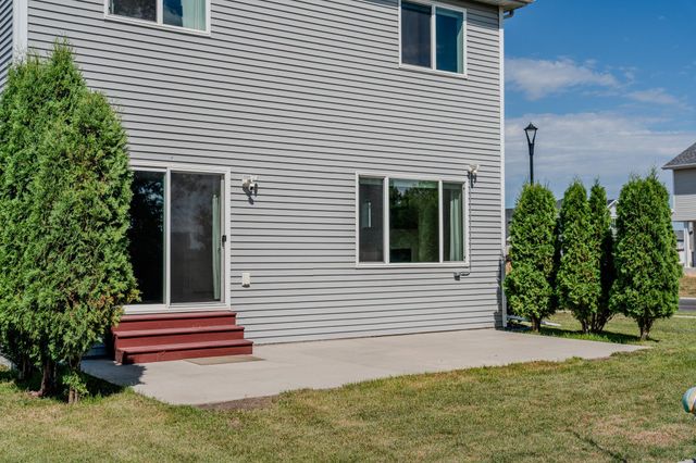 6204 63rd Avenue S, Fargo, ND 58104