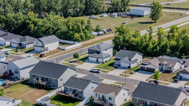 6204 63rd Avenue S, Fargo, ND 58104