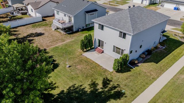 6204 63rd Avenue S, Fargo, ND 58104