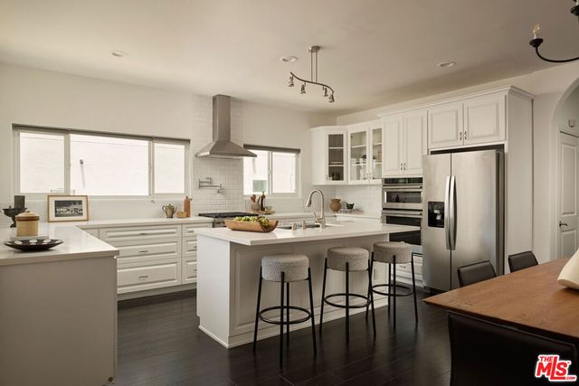 2955 Kelton Avenue, Los Angeles, CA 90064
