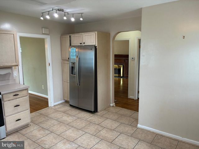 216 FERNWOOD, Folsom, PA 19033