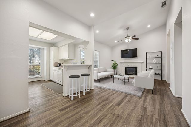 8600 Coppertowne Lane 2007, Dallas, TX 75243