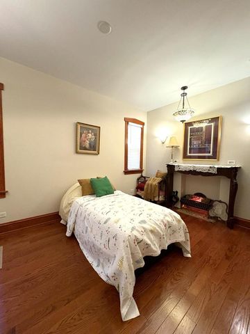 6041 N Newburg Avenue, Chicago, IL 60631