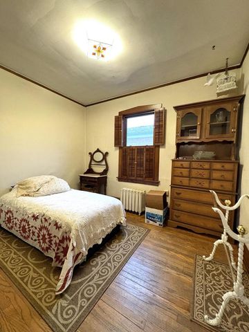 6041 N Newburg Avenue, Chicago, IL 60631