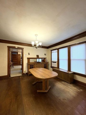 6041 N Newburg Avenue, Chicago, IL 60631