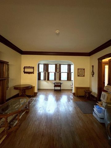 6041 N Newburg Avenue, Chicago, IL 60631