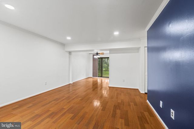 404-A WILLOW TURN, Mount Laurel, NJ 08054
