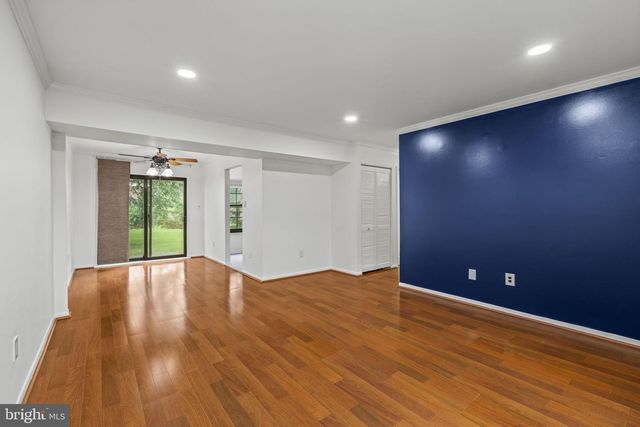 404-A WILLOW TURN, Mount Laurel, NJ 08054