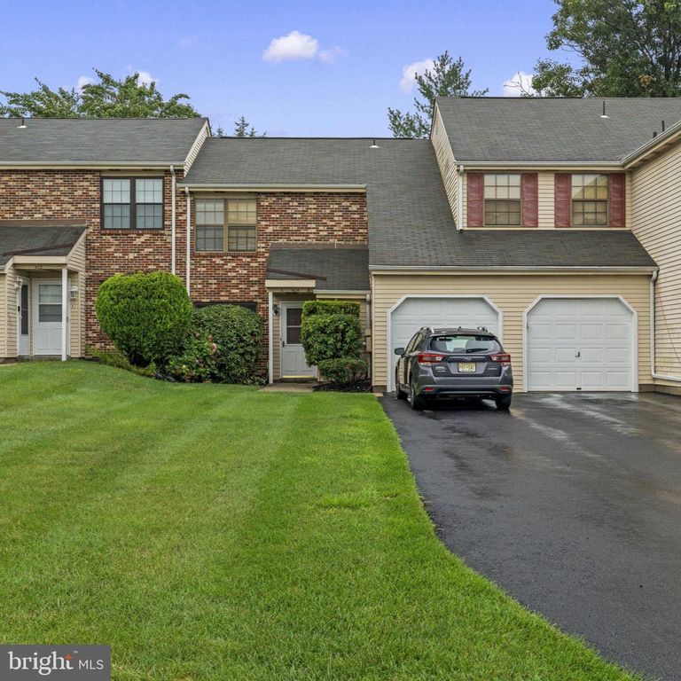 404-A WILLOW TURN, Mount Laurel, NJ 08054