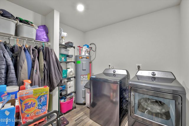 304 Summit Creek Dr, Elizabethtown, KY 42701