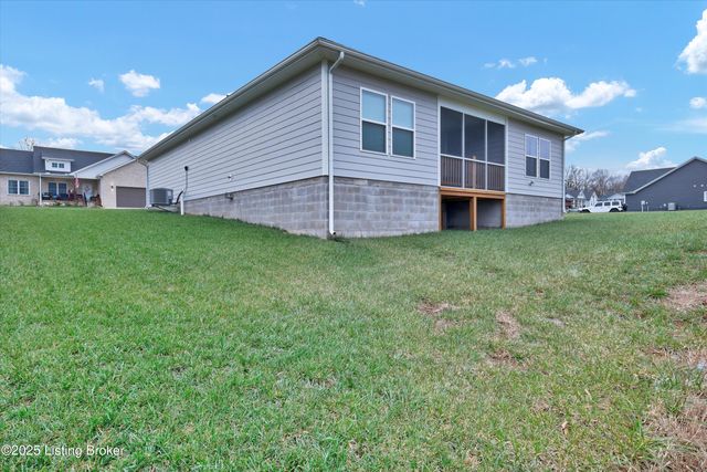 304 Summit Creek Dr, Elizabethtown, KY 42701