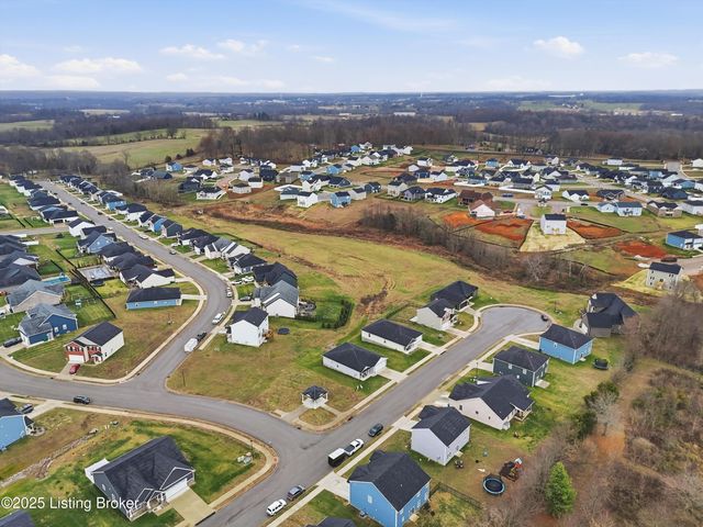 304 Summit Creek Dr, Elizabethtown, KY 42701