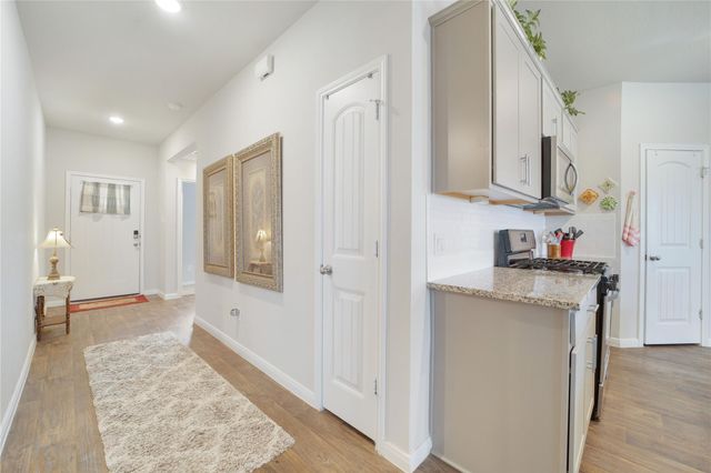 143 Callado CIR, San Marcos, TX 78666