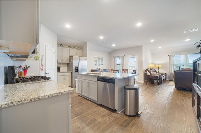 143 Callado CIR, San Marcos, TX 78666