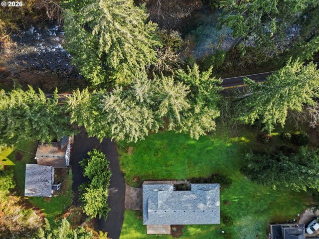 20450 ABIQUA Rd, Scotts Mills, OR 97375