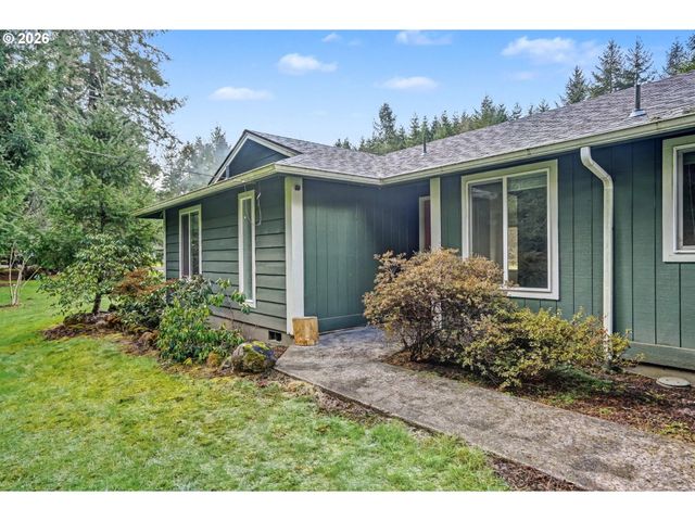 20450 ABIQUA Rd, Scotts Mills, OR 97375