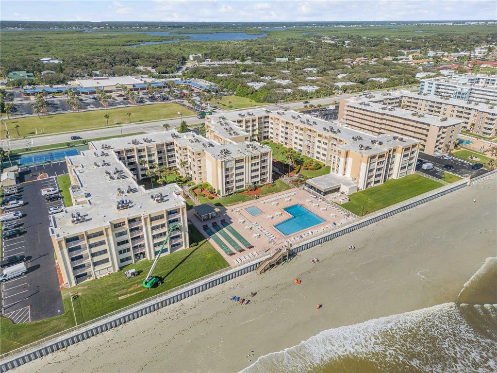 Image 63 of property listing at 4175 S ATLANTIC AVENUE 314, New Smyrna Beach, FL 32169