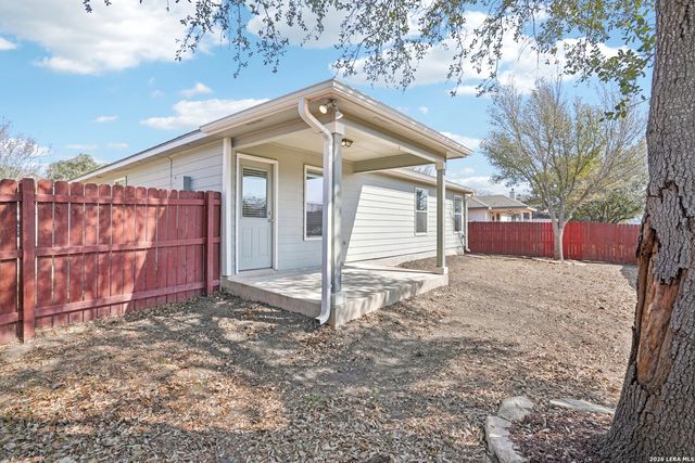 7710 Derby, Selma, TX 78154