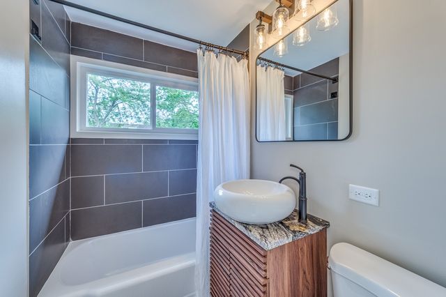 407 Watseka Street, Park Forest, IL 60466