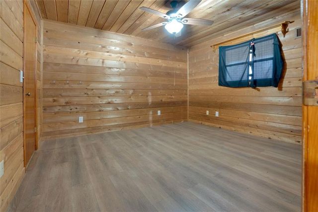 5520 HEARN Road, Ellenwood, GA 30294