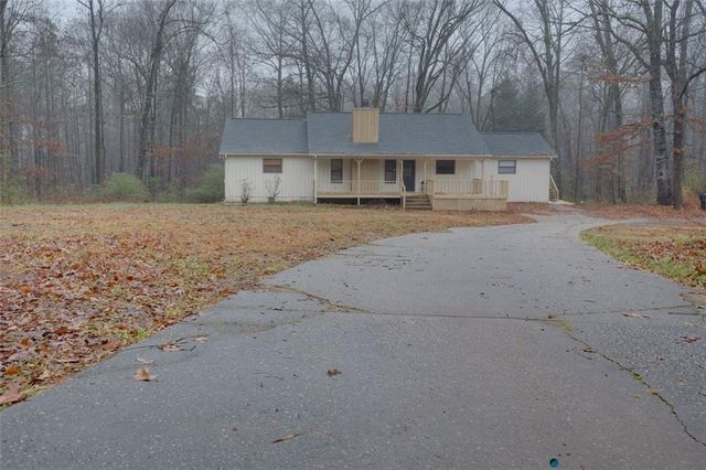 5520 HEARN Road, Ellenwood, GA 30294