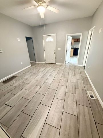 1617 College Avenue, Des Moines, IA 50314