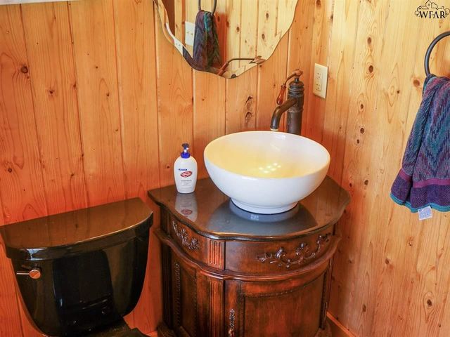 21748 S HWY 148, Henrietta, TX 76365