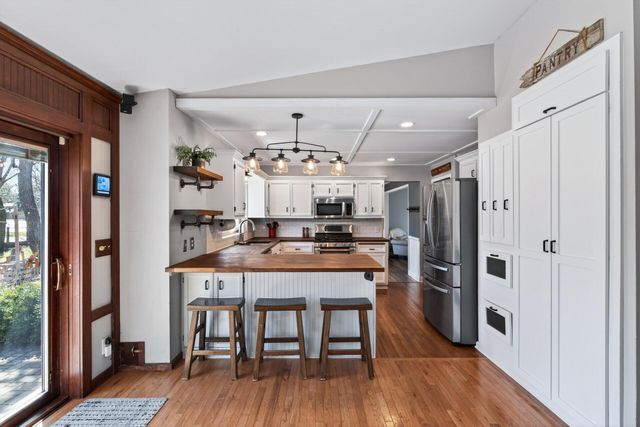 8040 172nd Street W, Lakeville, MN 55044