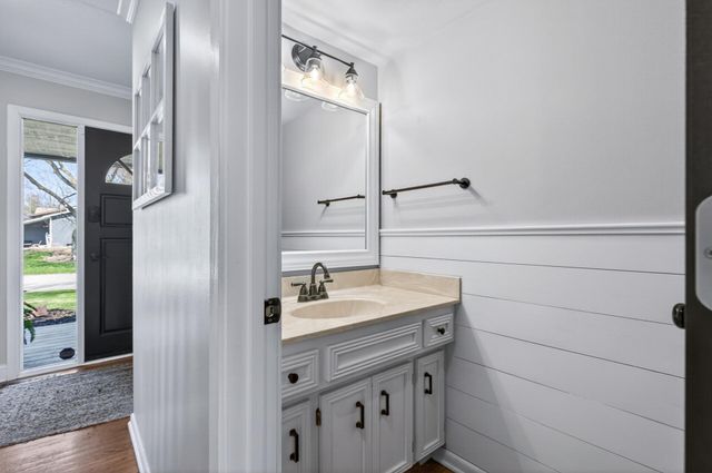 8040 172nd Street W, Lakeville, MN 55044