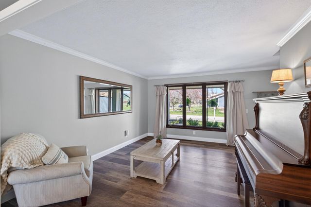 8040 172nd Street W, Lakeville, MN 55044