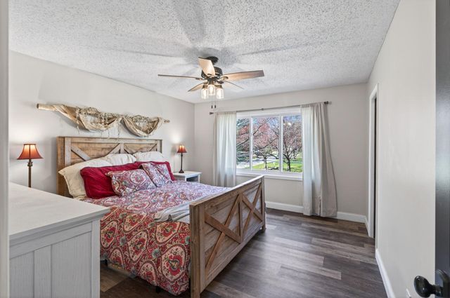 8040 172nd Street W, Lakeville, MN 55044