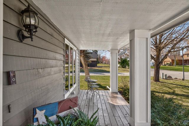 8040 172nd Street W, Lakeville, MN 55044