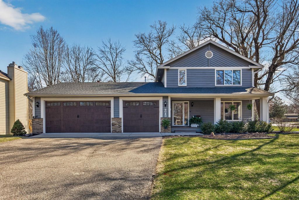8040 172nd Street W, Lakeville, MN 55044
