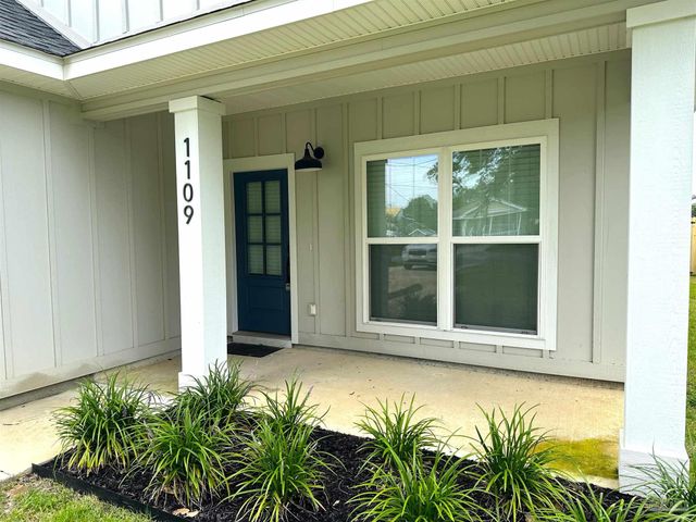 1109 E Leonard St, Pensacola, FL 32503
