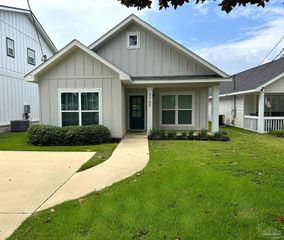 1109 E Leonard St, Pensacola, FL 32503