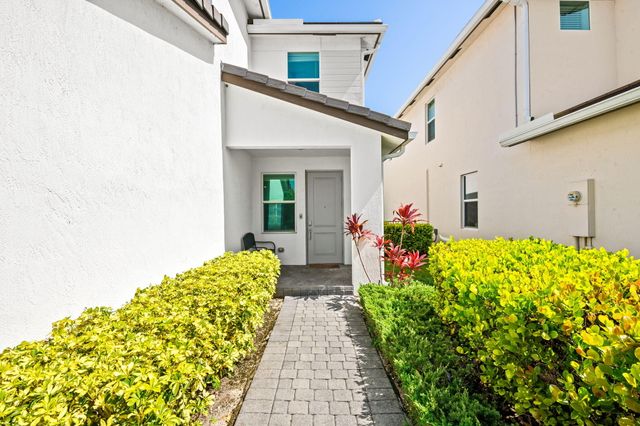 1131 VERDE Court, Deerfield Beach, FL 33064